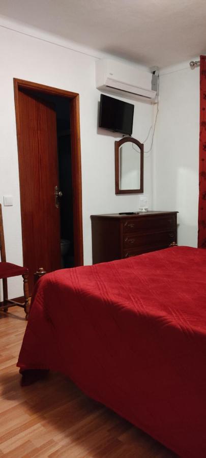 Hotel Residencial Do Rita Em Rio Caldo à Gerês Extérieur photo